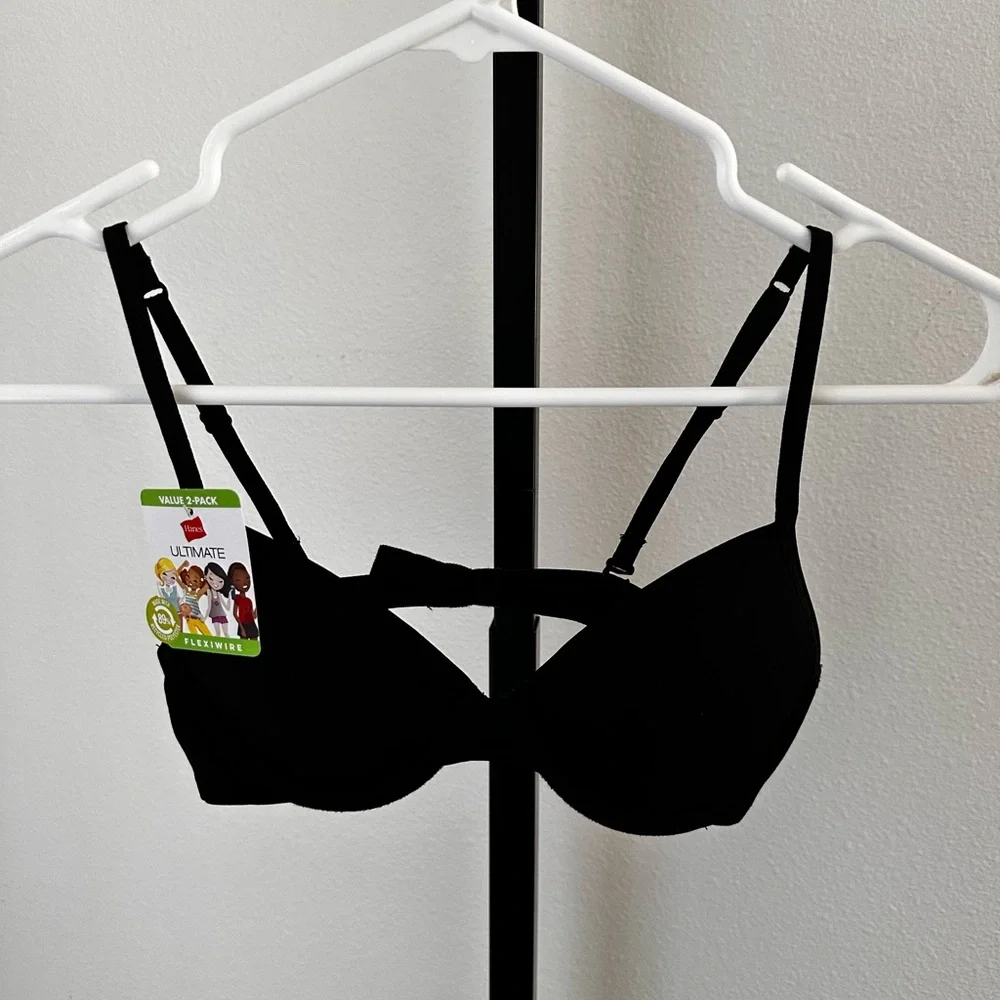 Hanes 34A bra nwt